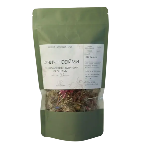 Strawberry Embrace is a natural herbal tea featuring wild strawberry leaves and berries, blackberries, and flower petals.
